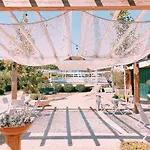 Mom La Punta 招待所 3*