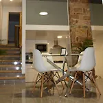 Luminoso Cerca De La Playa Y Puerto *