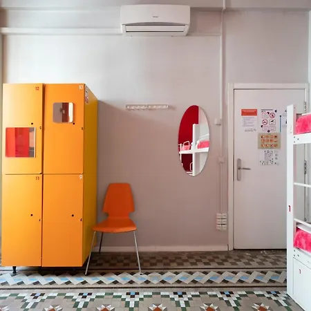 Red Nest Hostel