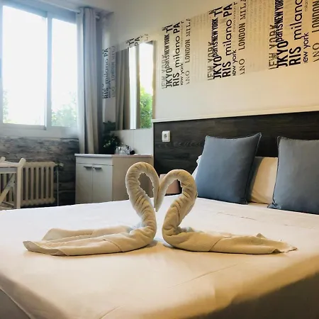 Suits You: Adults-only Centro Historico With Auto Check-in Hotel 2*