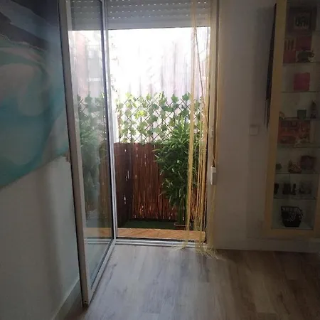 Apartamento Cerca De La Playa Y De La Ciudad Apartment *