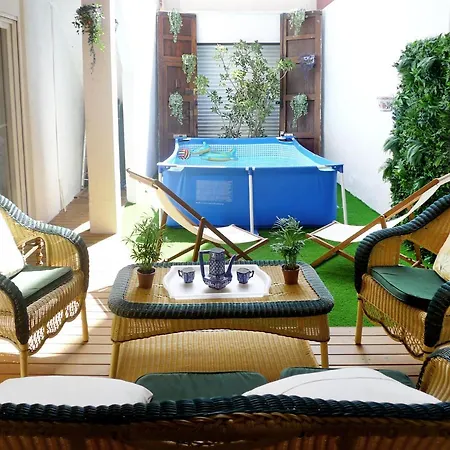 Appartamento With Pool By The Beach *