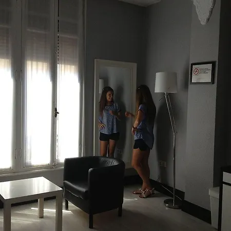 Hi Canovas * Valencia