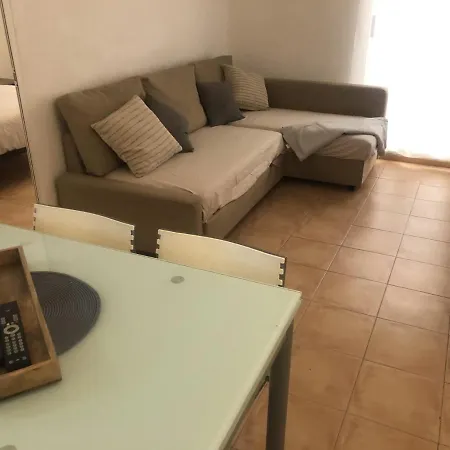 Casco Antiguo, El Carmen. Apartamento