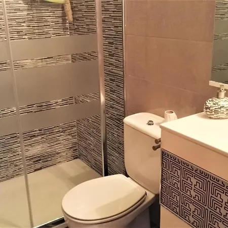 Duplex Near Center Lovely Valencie