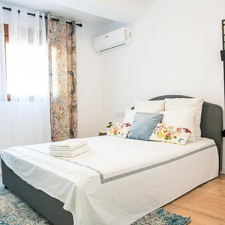 Laura Campanar Apartman Valencia