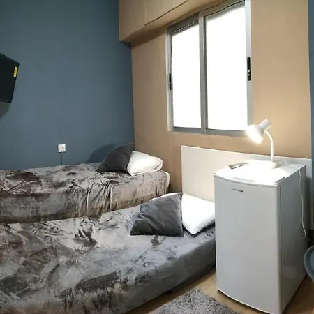 Habitacion En Alquiler, Valencia / Room For Rent, Valencia Проживание в семье Валенсия