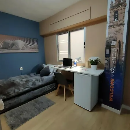 Habitacion En Alquiler, Valencia / Room For Rent, Valencia Валенсия