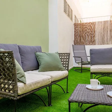 Apartman With Fluffy Beds & Private Patio Valencia