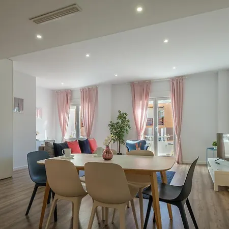 Modern, Stylish & Comfortable Daire *