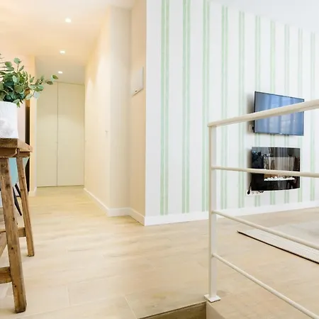 Md Reina Cabanal Apartment Valencia