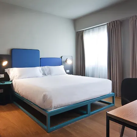 Hotel One Shot Colon 3*