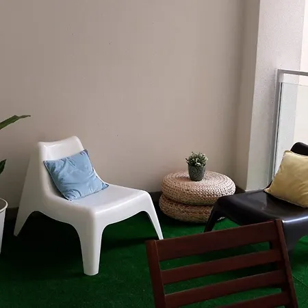 إتش كيو رومز سان فيسينتي * فالنسيا