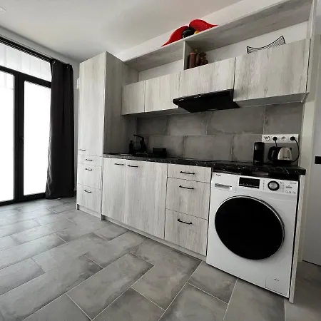 Apartment Near The Port, Of Arts And 10min To The *