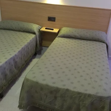 Gæstehus Bisbal Only Adults No Ac Valencia