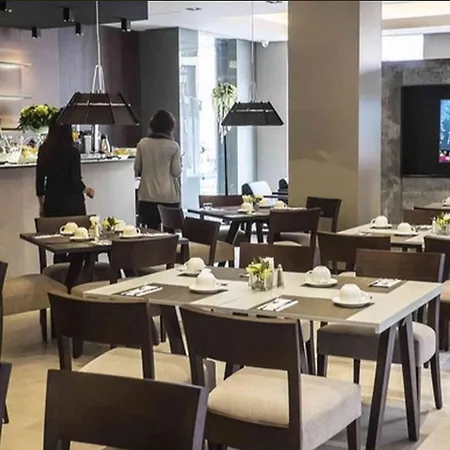 维奇美尔卡特酒店
