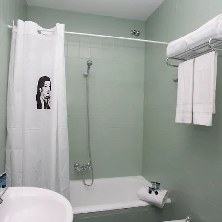 Casual Vintage Hotel 2*