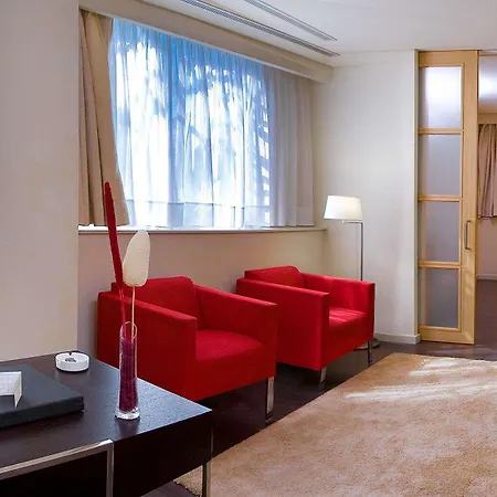 酒店 西尔肯瓦伦西亚之门酒店 4*