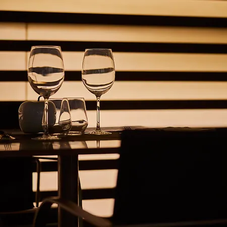 西尔肯瓦伦西亚之门酒店 酒店