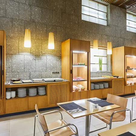 西尔肯瓦伦西亚之门酒店 酒店 4*