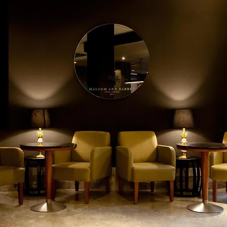 Malcom And Barret Hotel