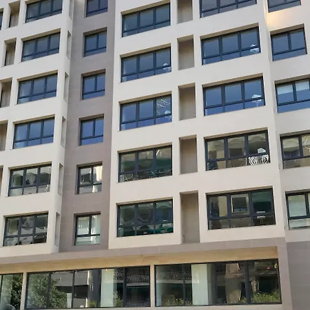 إتش كيو رومز سان فيسينتي *