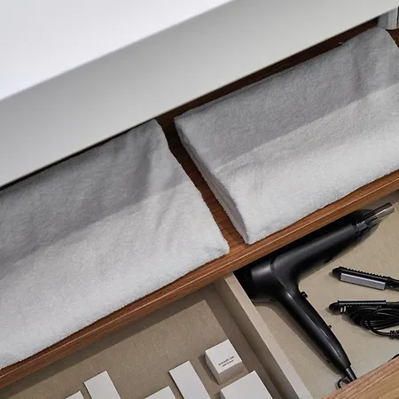 מלון Mate Collection Helen Berger 4*