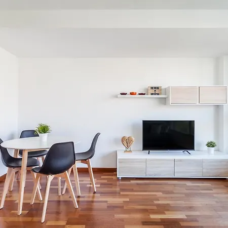 Apartamento Con Piscina, Garaje Y Wifi Gratis * Валенсия