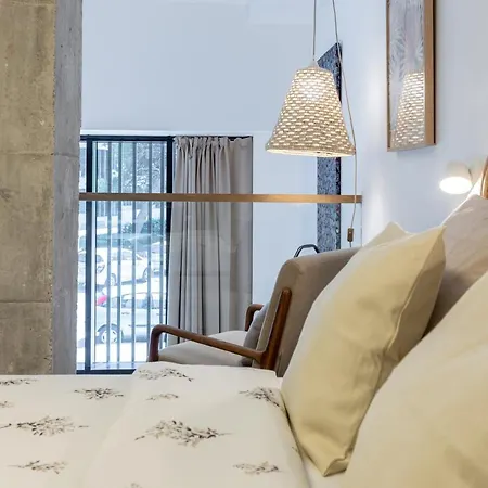 Apartup Opera Loft