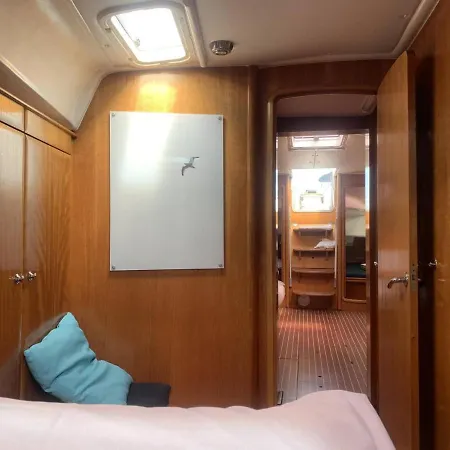 Дом отдыха An Amazing Experience Enjoy The From A Boat Up To 8 People Валенсия