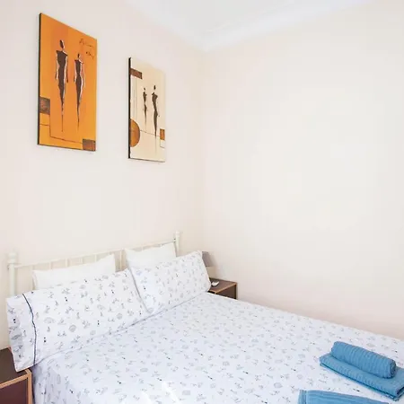 Malvarosa Beach Economy فالنسيا