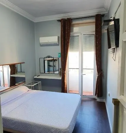 Cerca Del Centro Δωμάτια σε οικογενειακή κατοικία *