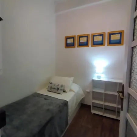 Luminoso * La Marina De Apartamento Valencia