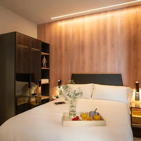 Apartament Neobeds - Stylish Modern 1Br Apt Near Old Town & Steps From Turia Park Walencja