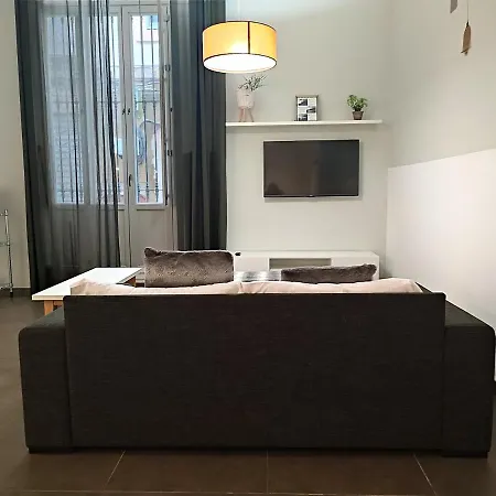 Flats Friends Soho Suites Apartment