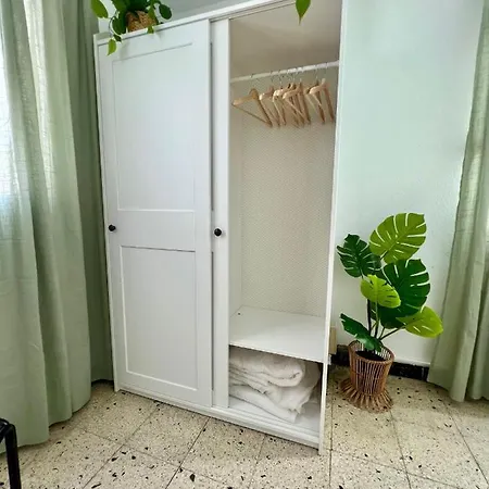 Big Spacious Penthouse Next To The Sea 아파트 *