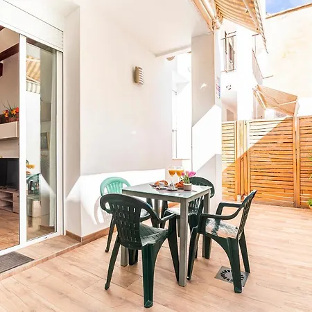 Apartament Flats Piera Center *