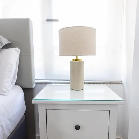 Florit Flats - The Apolo * バレンシア