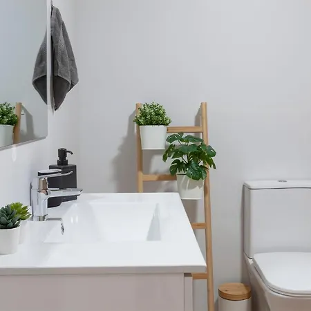 Apartment Digital Nomad Retreat 2 -great Location Near Metro