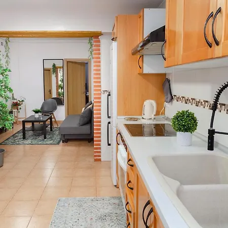 Artsy Large Getaway - 2 Bedroom W Huge Patio - Great For Families And Digital Nomads Valencia