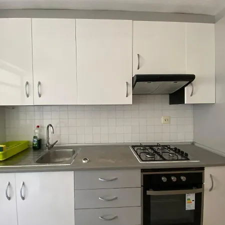 Piso Jovenes Familia Cerca Playa Y Centro . Blasco Ibanez A *