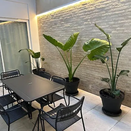 Precioso Con Patio. Pyp *