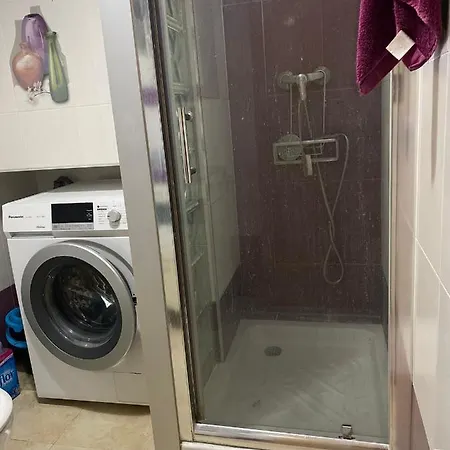 Cerca Al Puerto Shared Pensionat