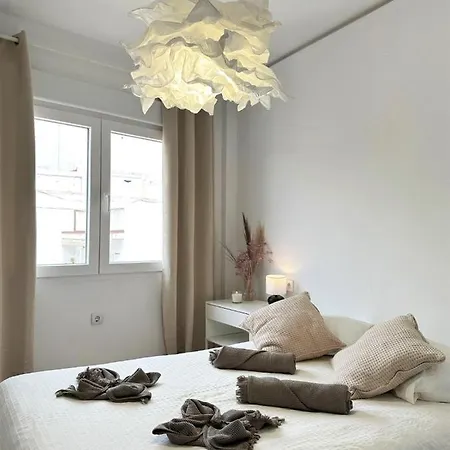 شقة Your Sunny & Spacious Portview