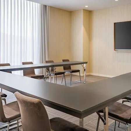 Ac By Marriott Hotell 4*