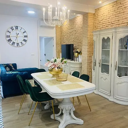 Marin Malvarrosa * Valencia