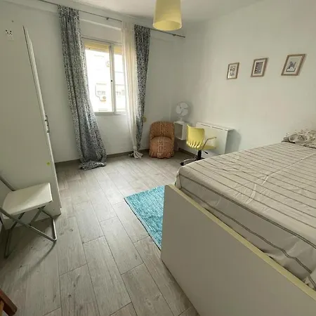 Malvarrosa Familiar Maison d'hôtes