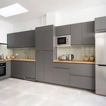 Maison Avec Piscine A Villa Valencia