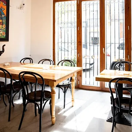 Zalamera Konukevi Valensiya