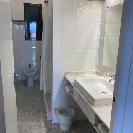 Konukevi Malvarrosa 2*